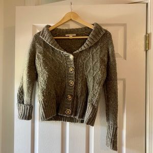Sweater/Cardigan